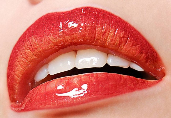 How to take care of lips? Useful tricks and cosmetics.