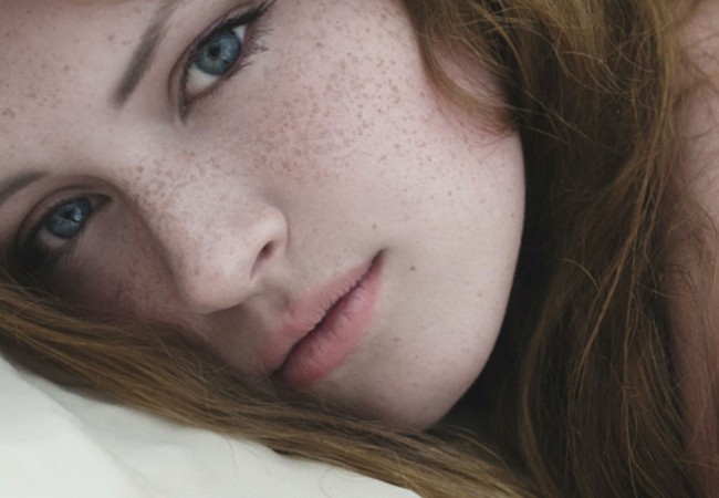 Make-up tricks that help you camouflage freckles.