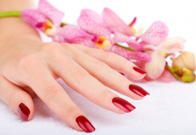 Fingernail care and hybrid manicure. Can we reconcile one with another?